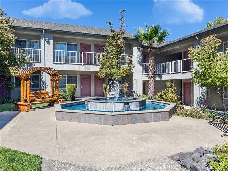 Creekside Inn & Suites Willits Dış mekan fotoğraf