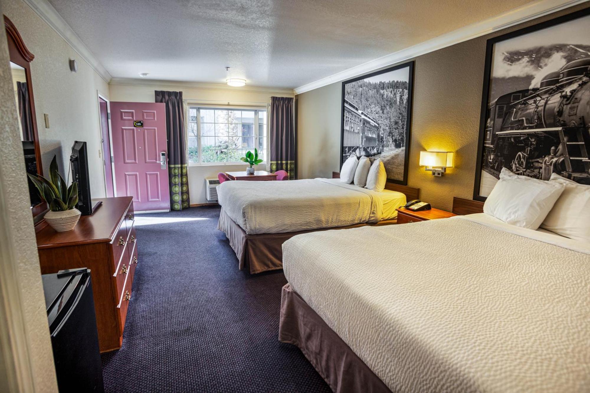 Creekside Inn & Suites Willits Dış mekan fotoğraf