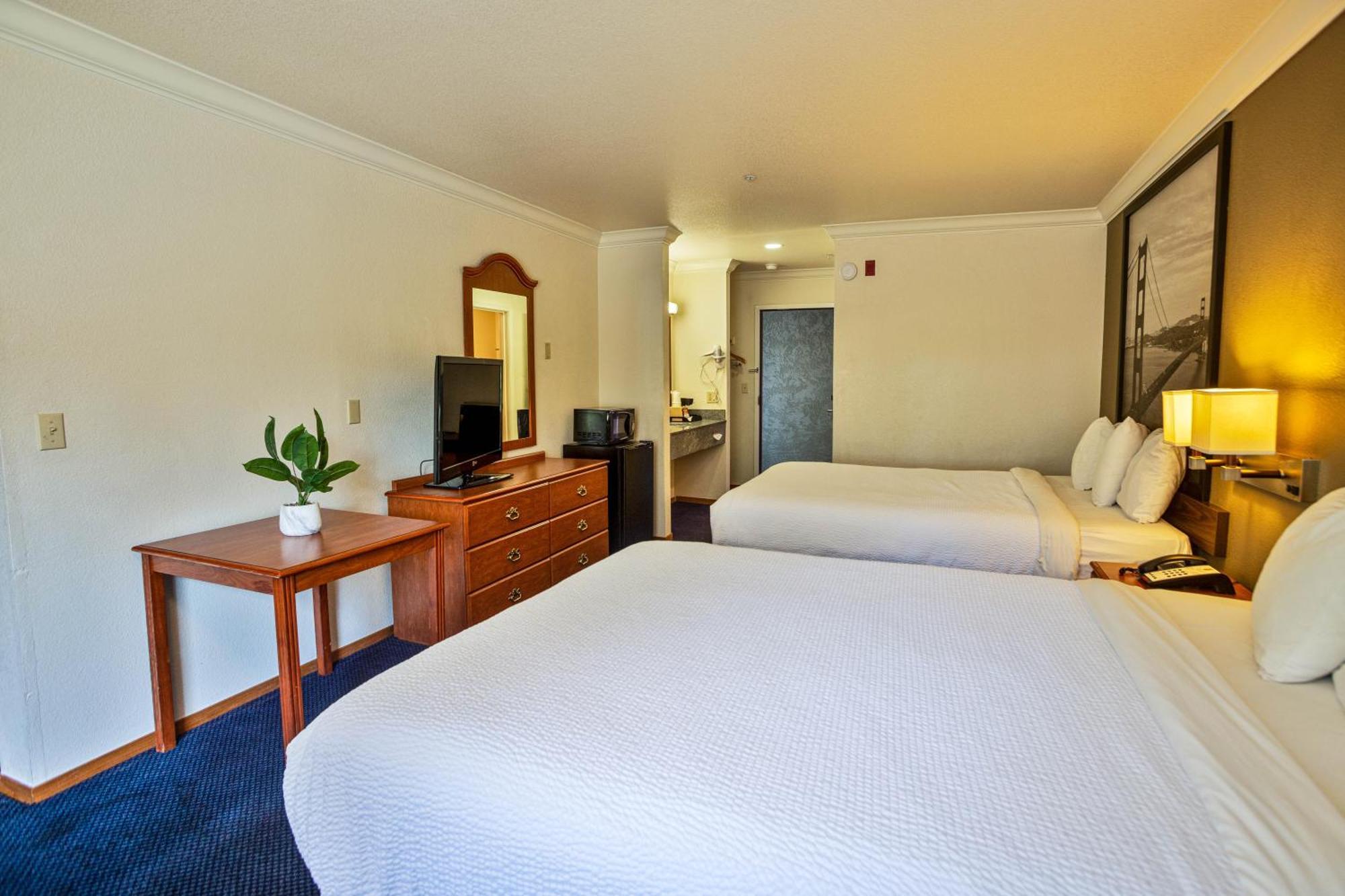 Creekside Inn & Suites Willits Dış mekan fotoğraf