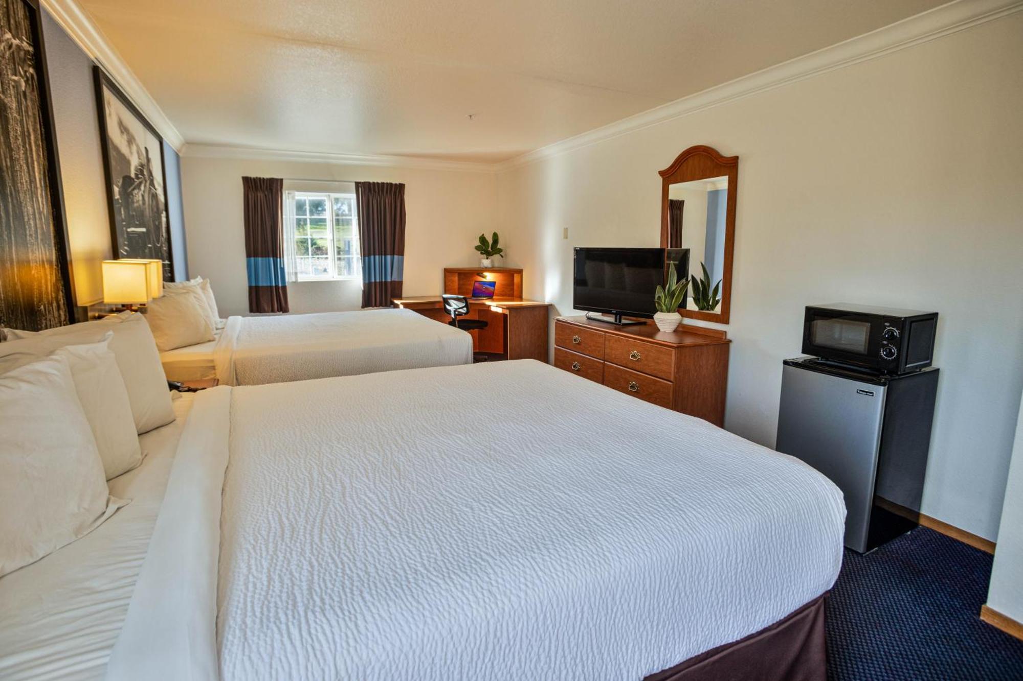 Creekside Inn & Suites Willits Dış mekan fotoğraf