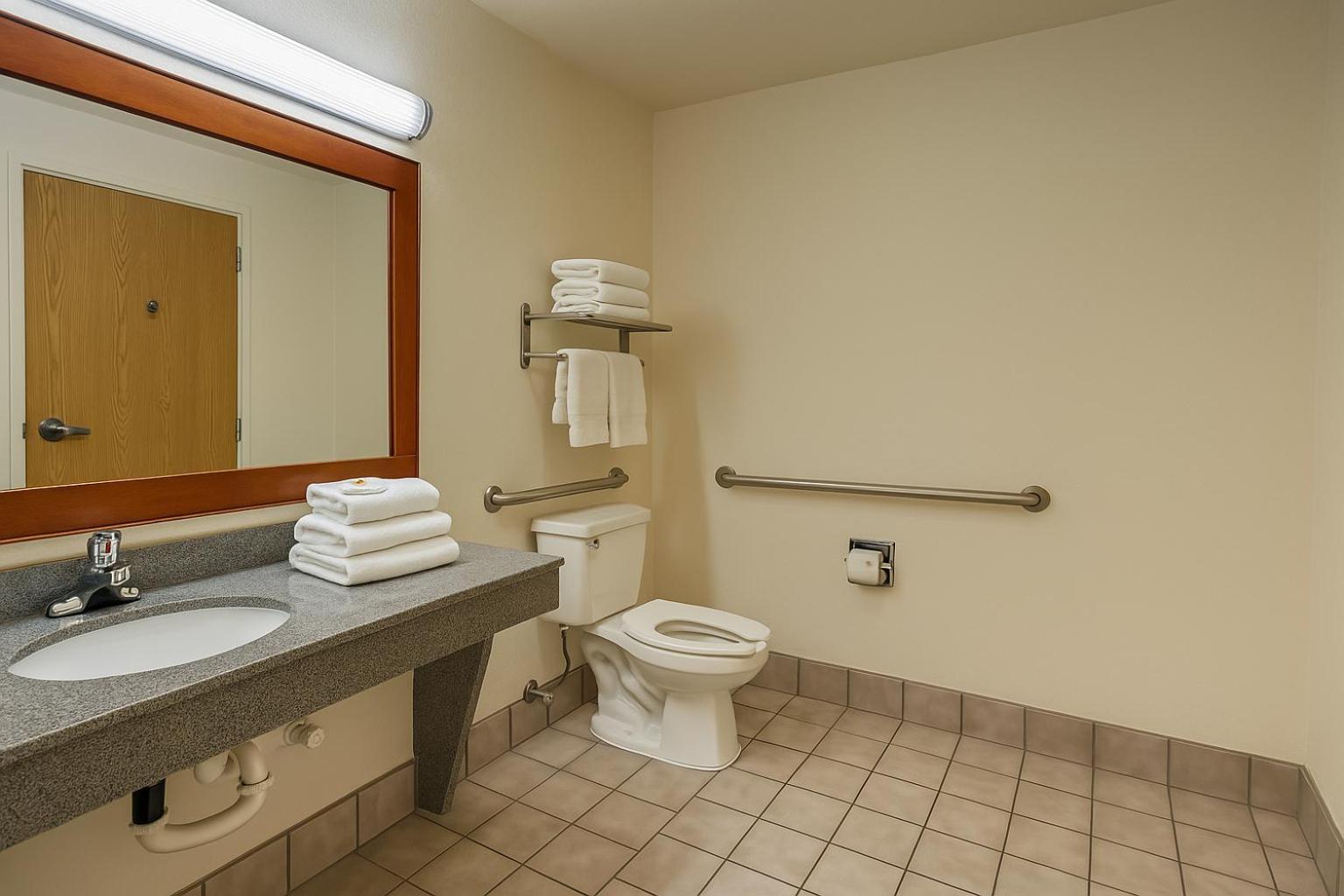 Creekside Inn & Suites Willits Dış mekan fotoğraf